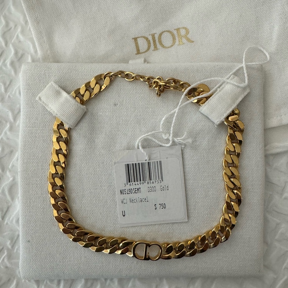 CD Choker Necklace
Gold-Finish Metal - Picture 5 of 6